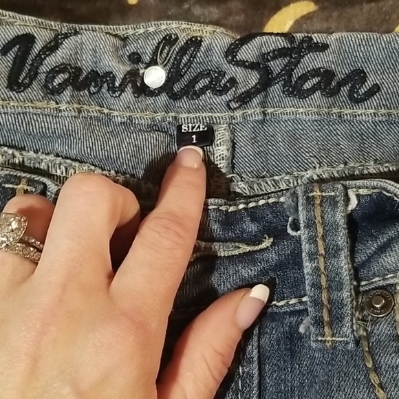 Capri pants - Picture 2 of 3